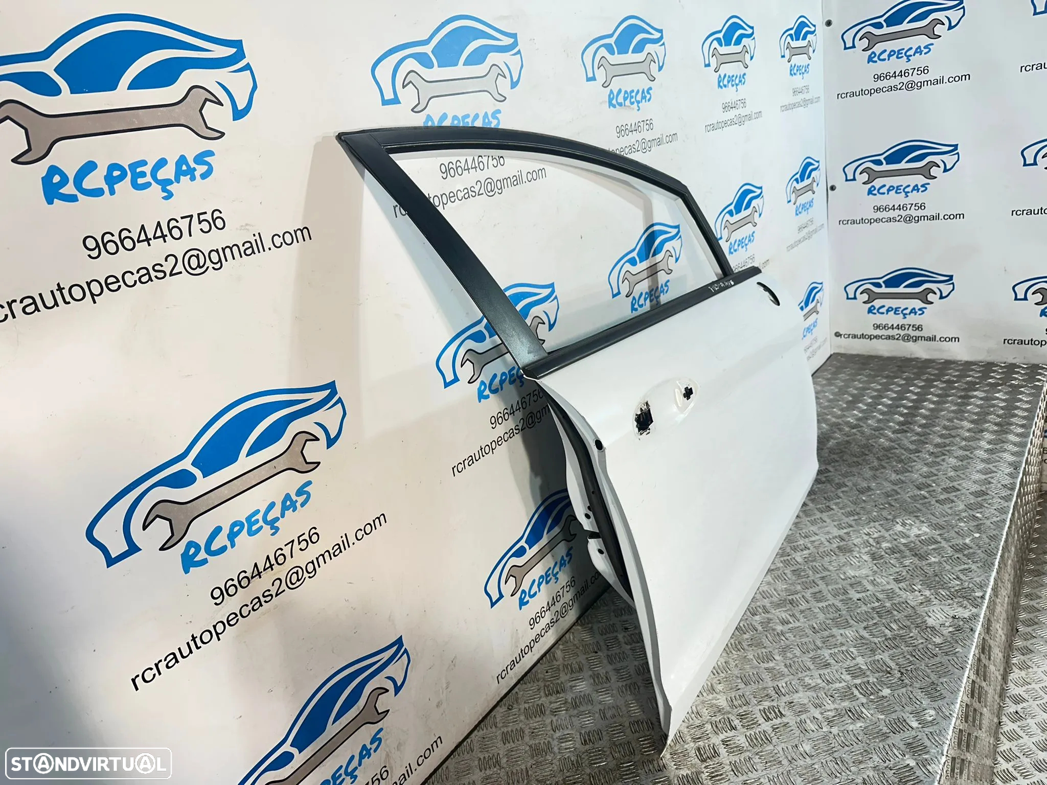 Porta Frente Frontal Direita Ford Fiesta 6 MK6 5 Portas 2008 - 2016 - 3