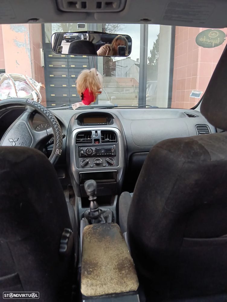 Mitsubishi Carisma HB 1.6 Comfort - 6