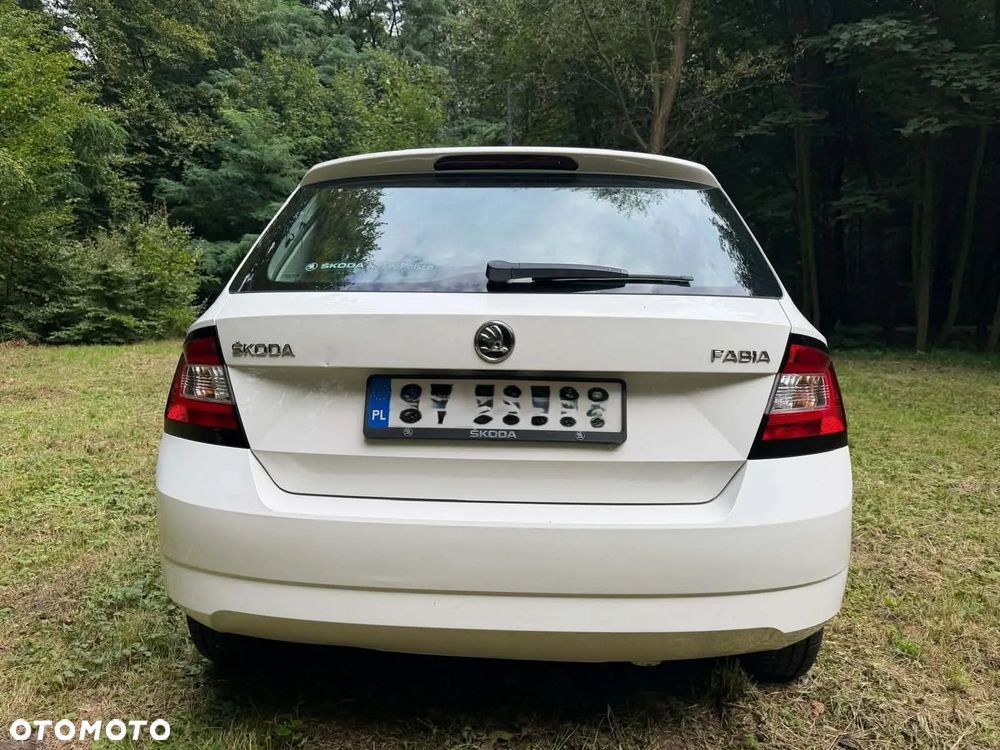 Skoda Fabia 1.2 TSI Active - 3