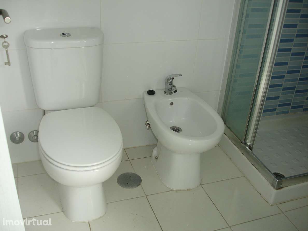 Apartamento T3 com varanda em Campo de Ourique - Grande imagem: 5/10