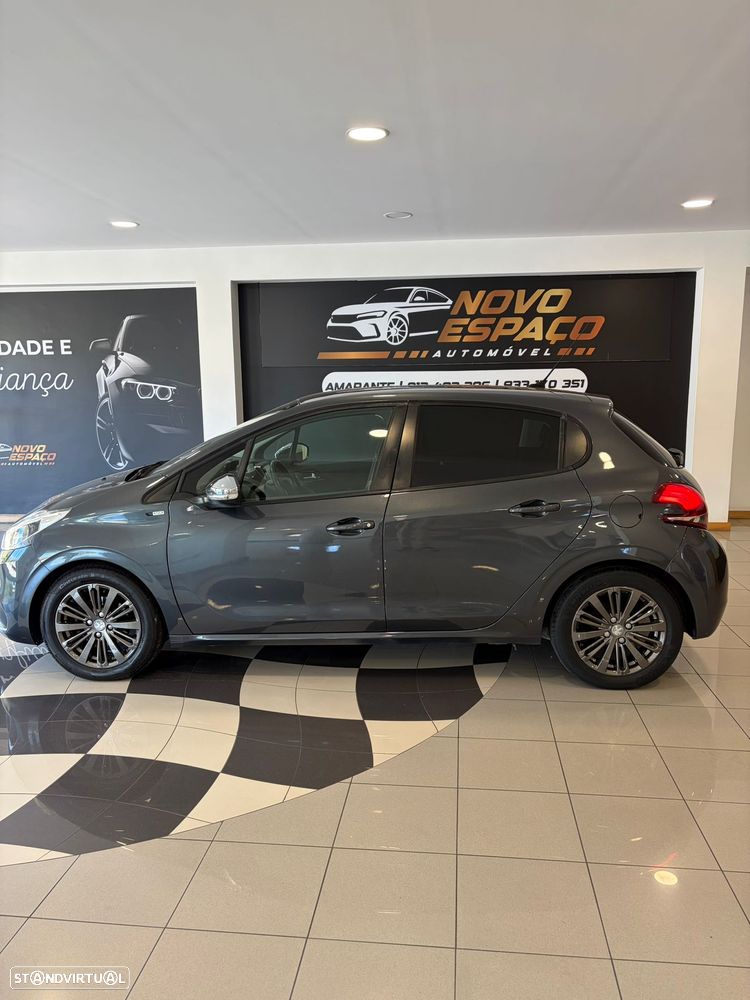 Peugeot 208 1.6 BlueHDi Style - 5