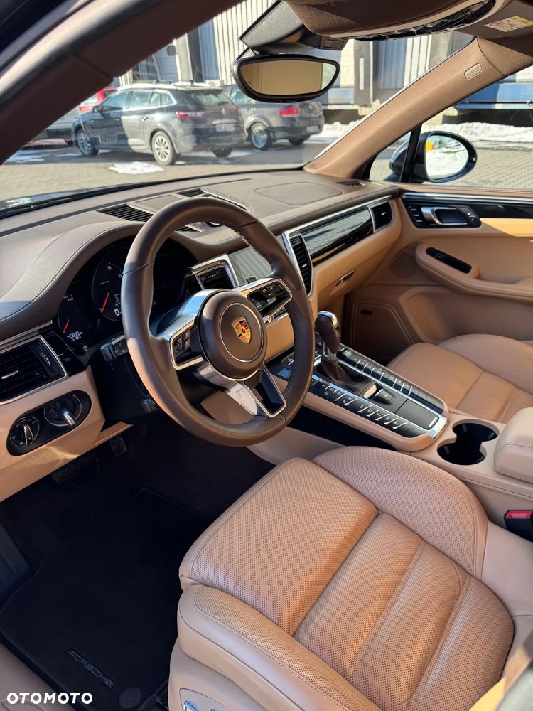 Porsche Macan - 9
