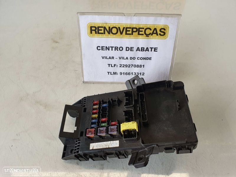 Caixa Fusiveis Toyota Avensis (_T22_) - 1