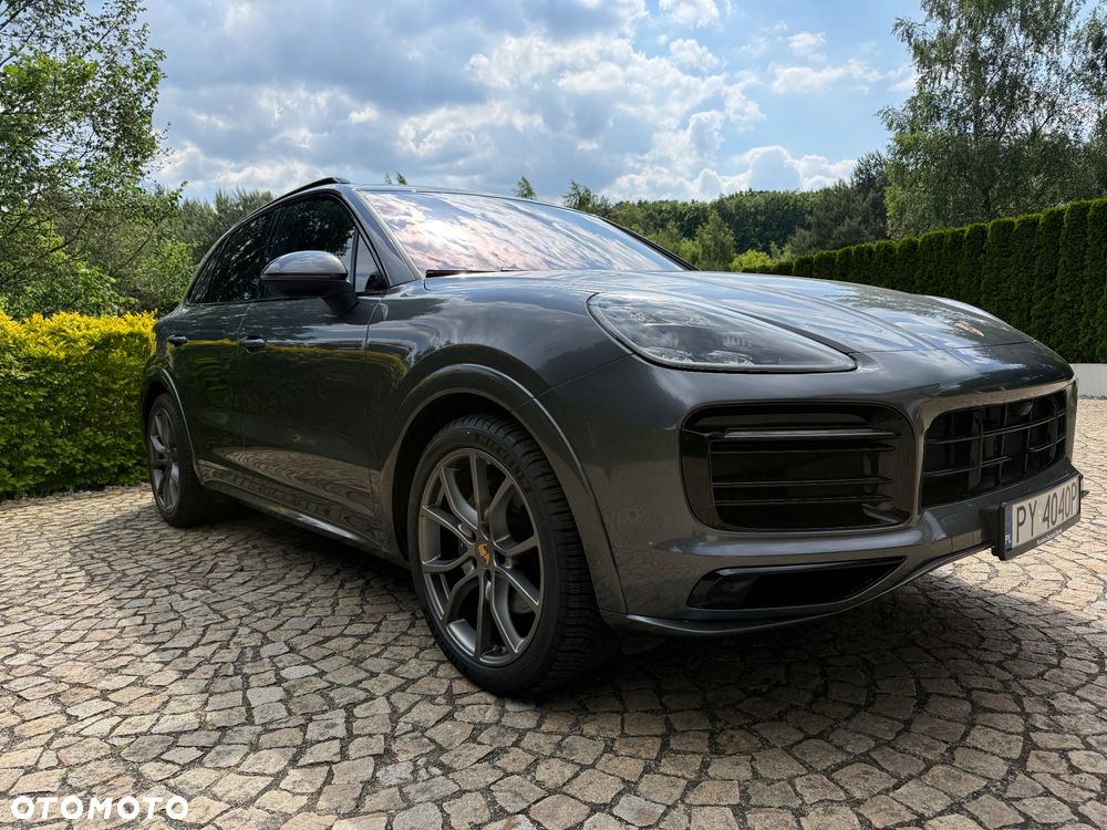 Porsche Cayenne - 4