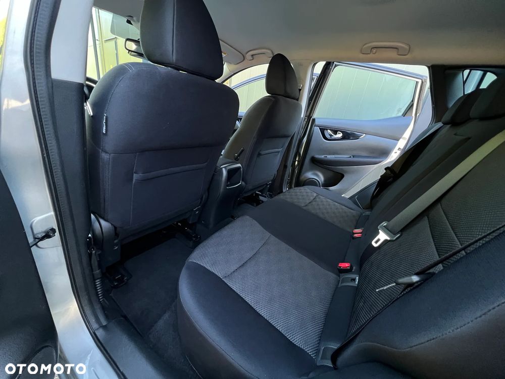Nissan Qashqai 1.6 DIG-T N-Connecta - 22