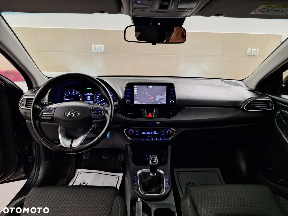 Hyundai i30 1.4 T-GDI Premium - 24