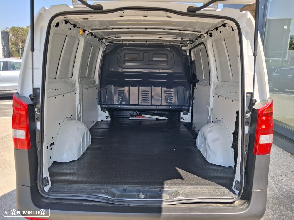 Mercedes-Benz Vito Furgão Standard 116CDI/32 - 9