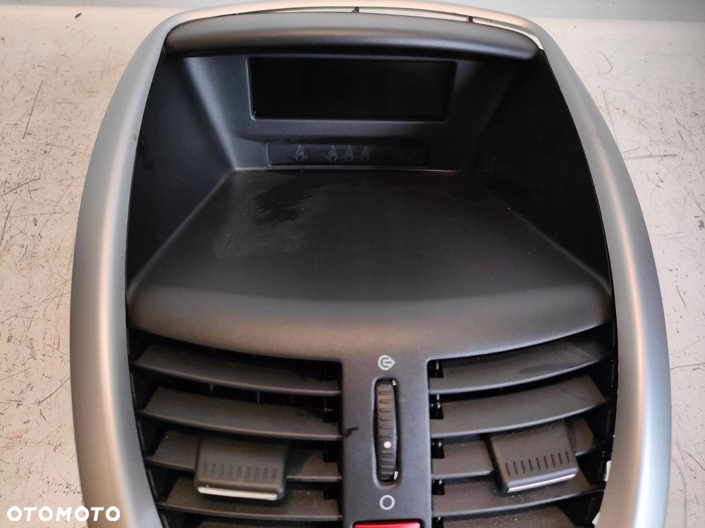 PEUGEOT 207 06- 1.6 HDI KRATKA NAWIEWU ŚRODKOWA WYSWIETLACZ 9664483980 - 3