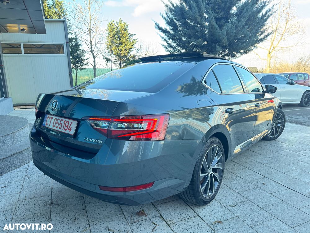 Skoda Superb 2.0 TDI DSG Premium Edition - 2