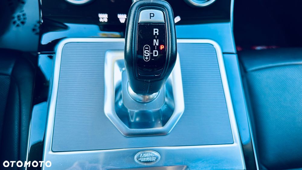 Land Rover Range Rover Evoque 2.0 D165 mHEV R-Dynamic SE - 24