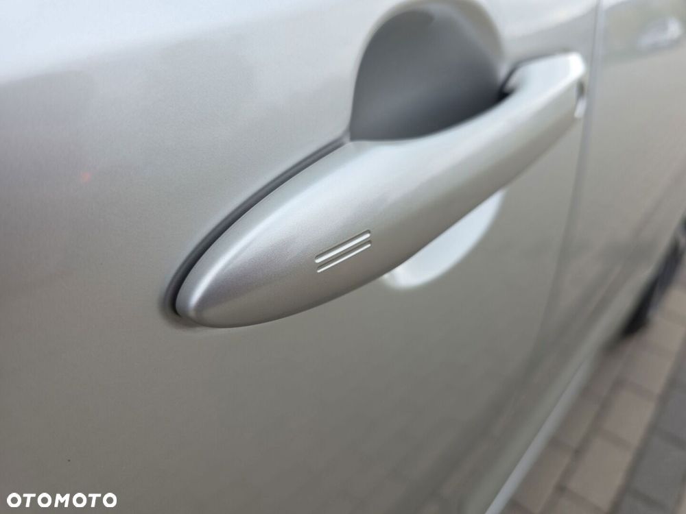 Toyota Corolla 1.8 Hybrid Style - 12
