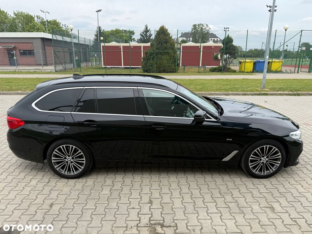 BMW Seria 5 520d Sport Line sport - 17