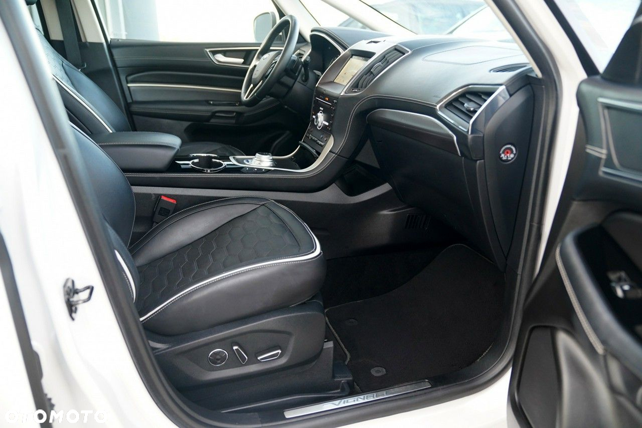 Ford S-Max - 22