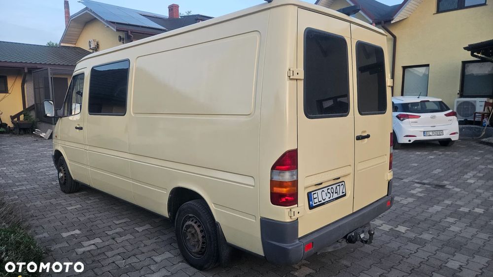 Mercedes-Benz SPRINTER 214 - 6