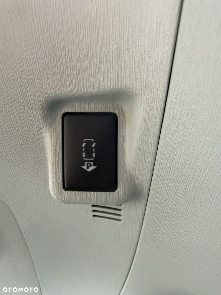 Toyota Prius - 23