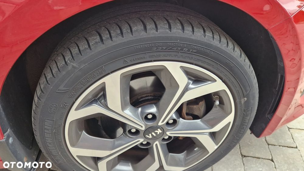 Kia Ceed 1.4 T-GDI L Business Line - 12