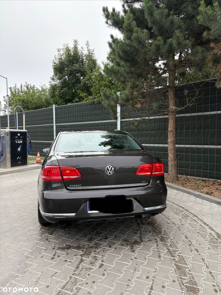 Volkswagen Passat 1.8 TSI Highline - 4