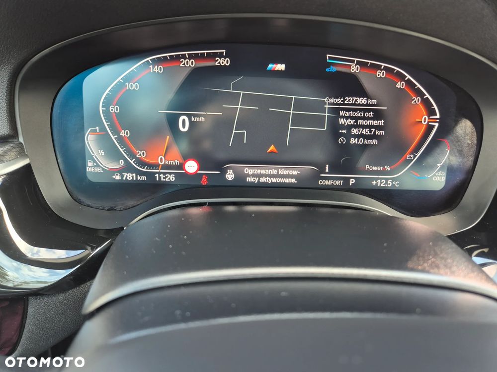 BMW Seria 5 520d M Sport - 11
