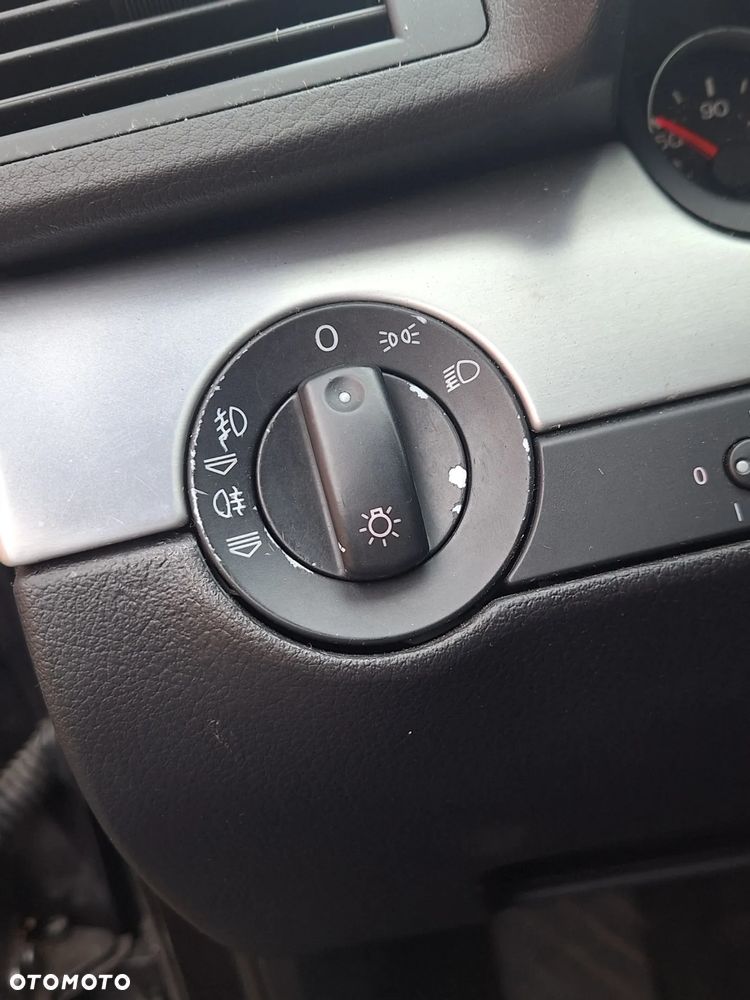 Audi A4 Limousine 2.0 TDI DPF - 22