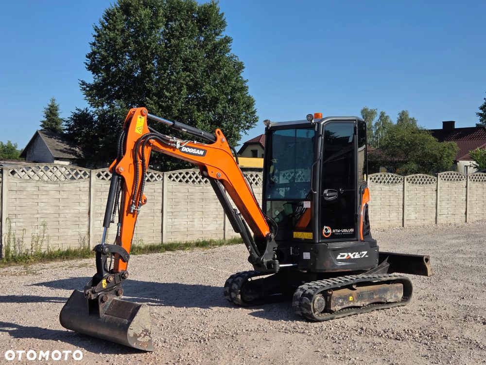 Doosan DX27Z - 1