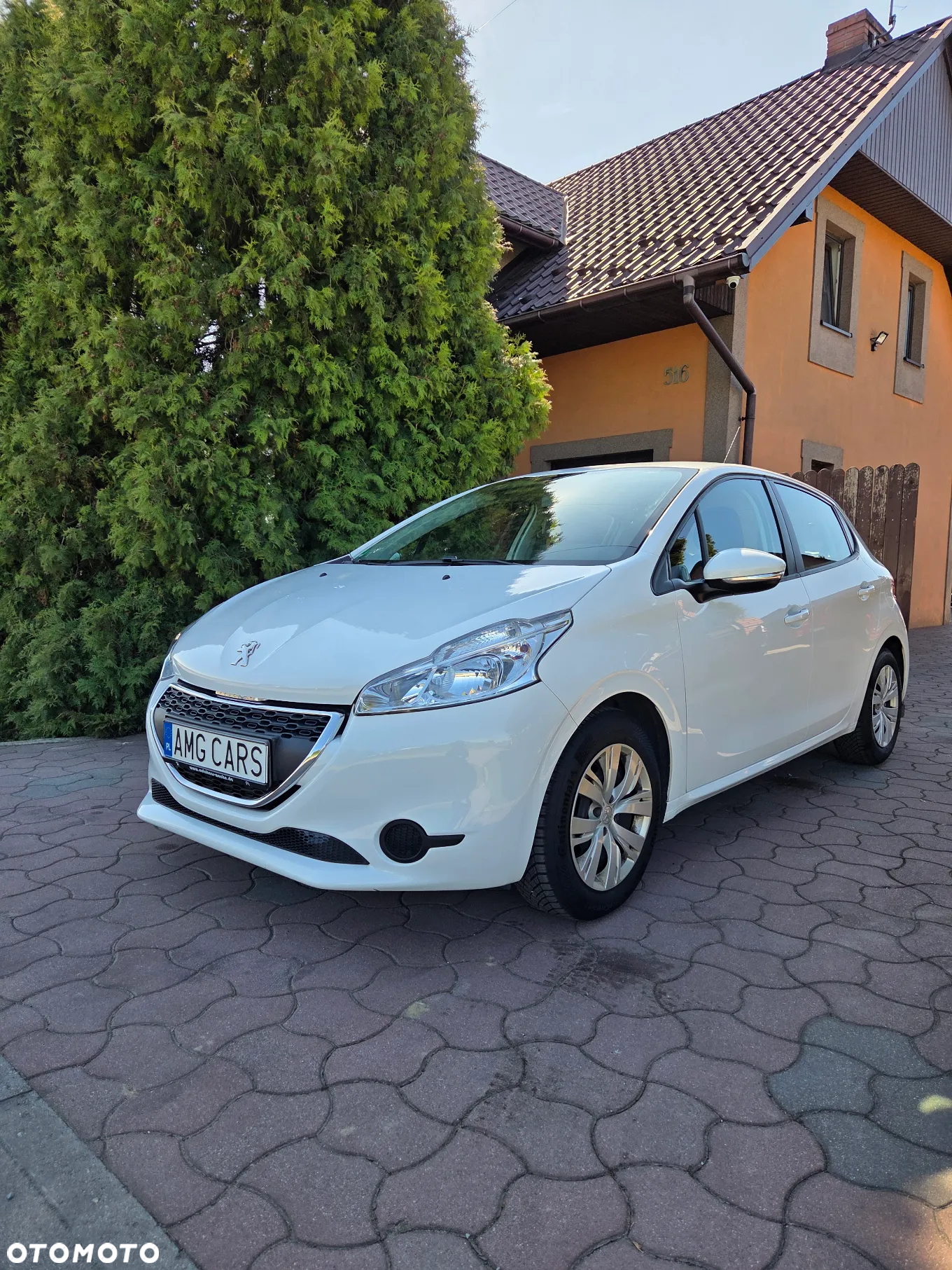 Peugeot 208 - 2