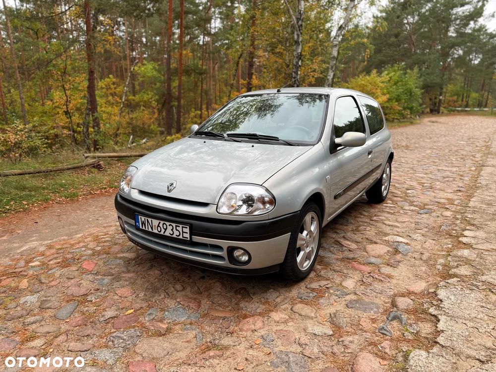 Renault Clio 1.2 16V Authentique - 1