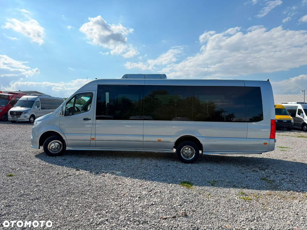 Mercedes-Benz Sprinter 519 - 9