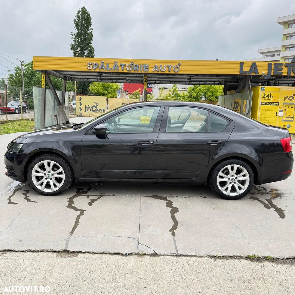 Skoda Octavia 1.6 TDI Style - 2