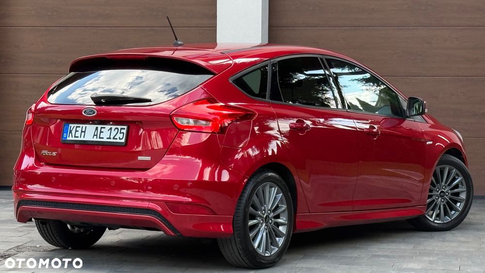 Ford Focus 1.0 EcoBoost Start-Stopp-System ST-LINE DESIGN - 2
