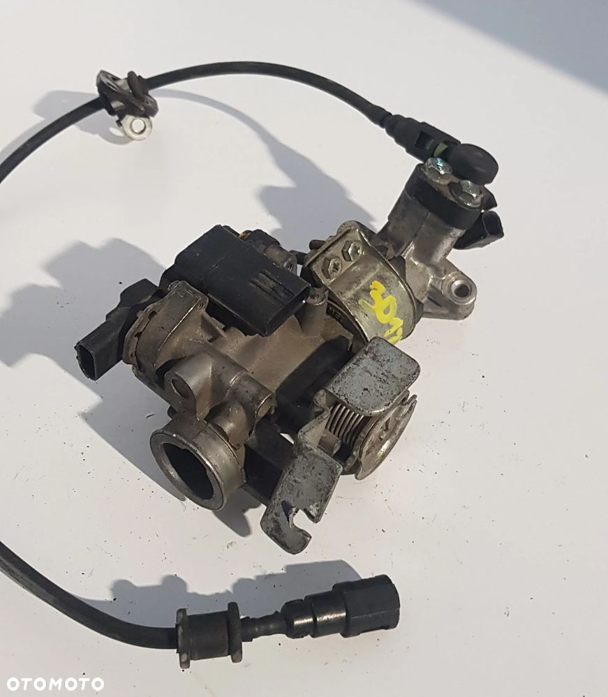 Honda Vision NSC Przepustnica - 1