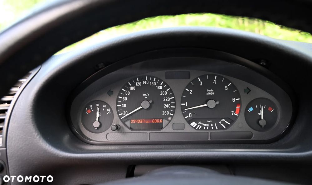 BMW Seria 3 - 27
