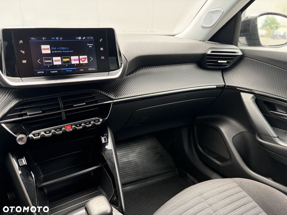 Peugeot 2008 - 15