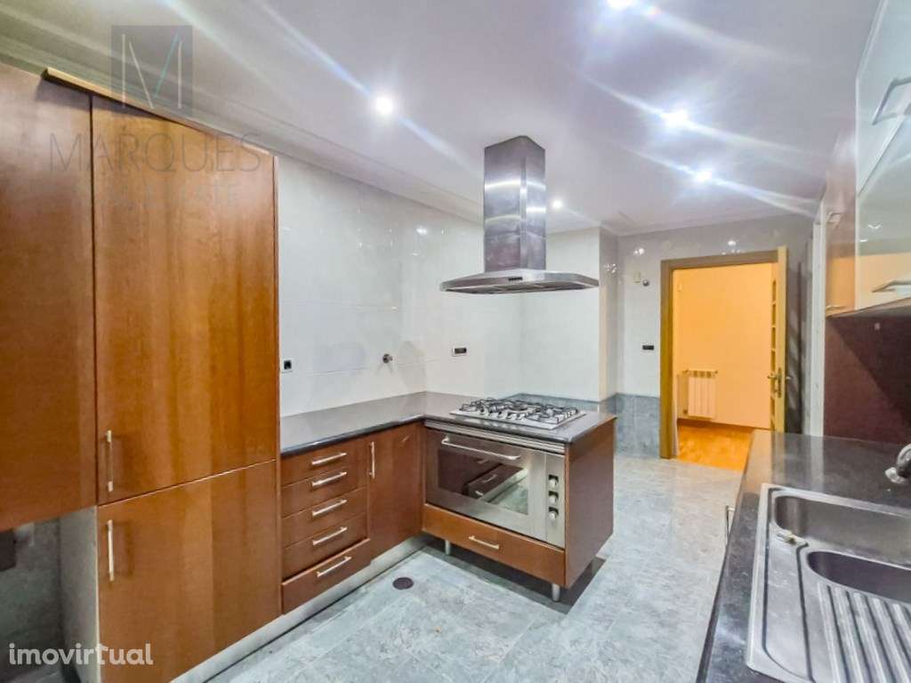 Apartamento T2 no Edifício Varandas da Lezíria - Vila Franca de Xira - Grande imagem: 2/21