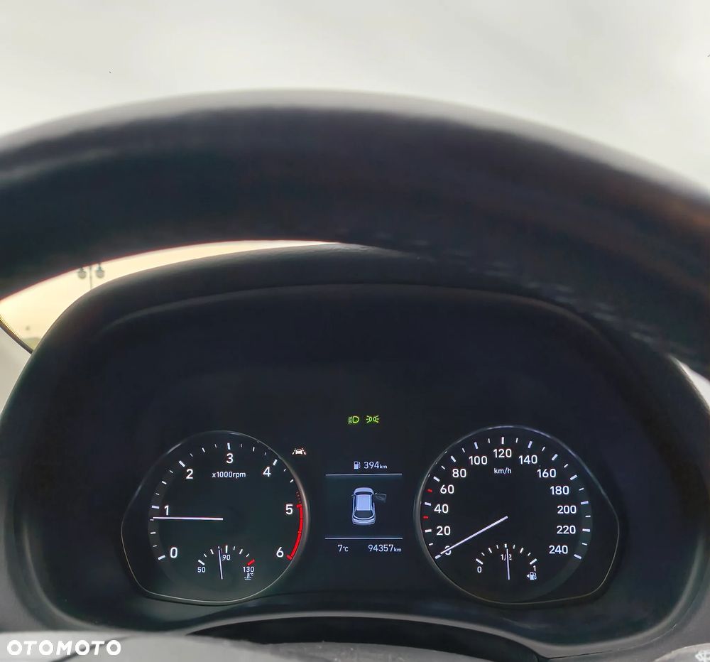 Hyundai i30 1.6 D Classic + - 38
