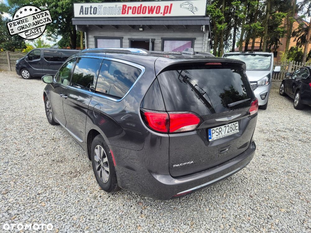 Chrysler Pacifica - 7