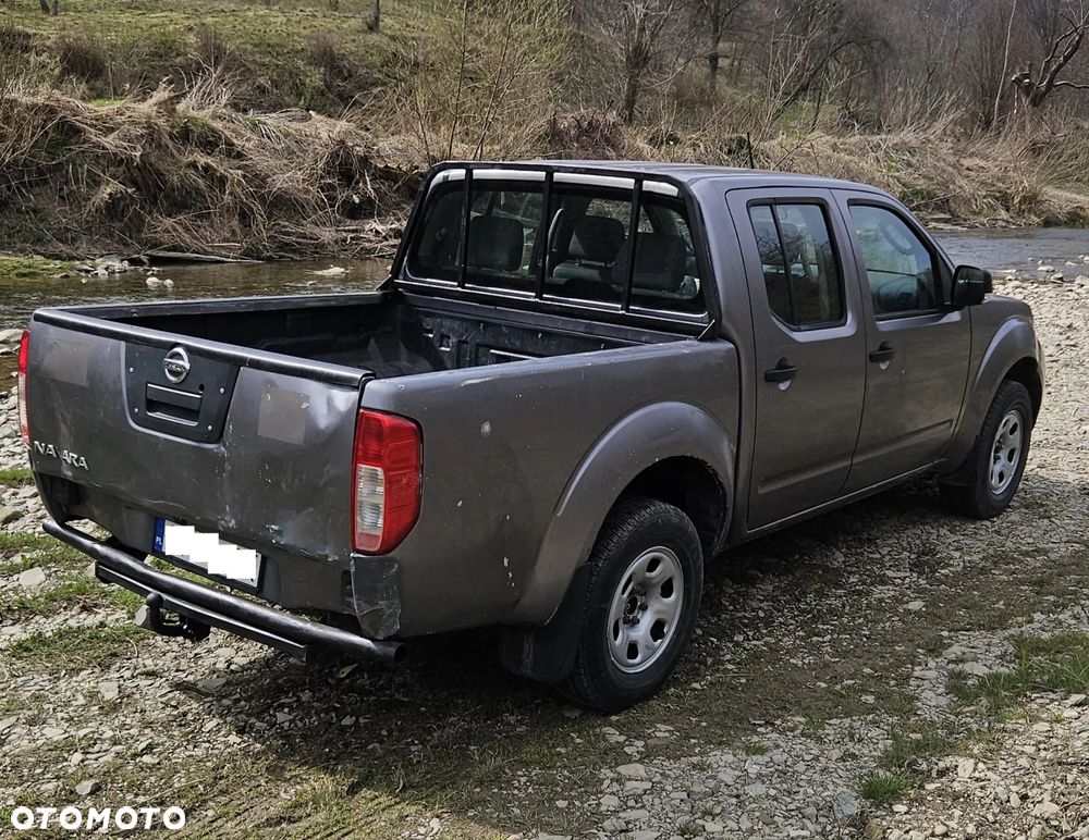 Nissan Navara 2.5 D EVO - 7