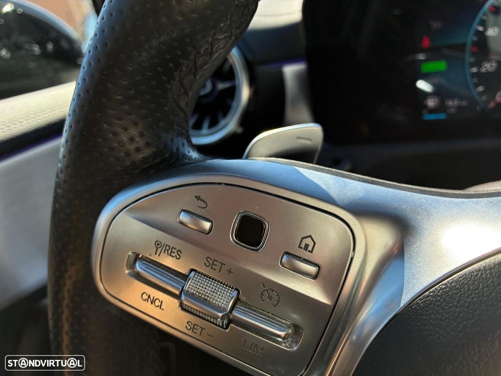 Mercedes-Benz A 250 - 21