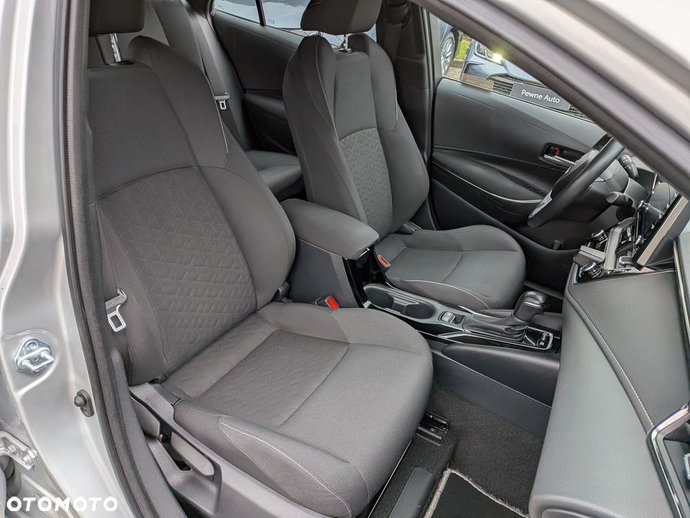 Toyota Corolla 1.8 Hybrid Comfort - 28