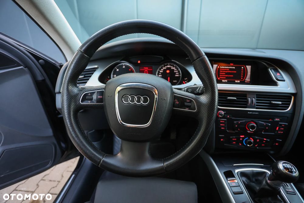 Audi A4 Avant 2.0 TDI DPF Ambition - 25