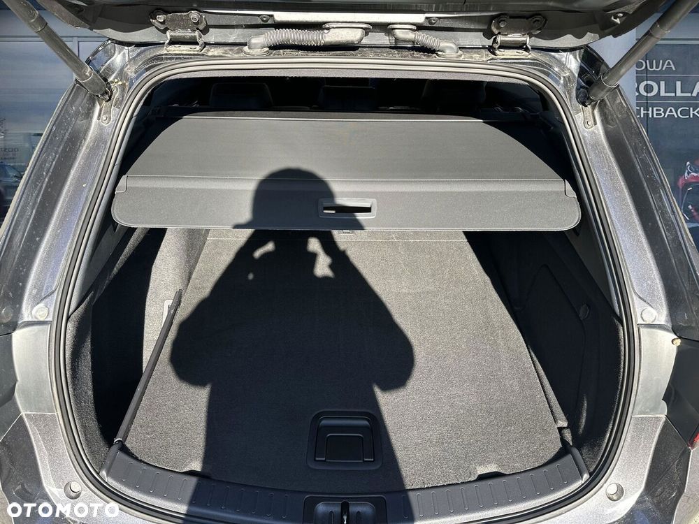 Toyota Corolla 2.0 Hybrid GR Sport - 16