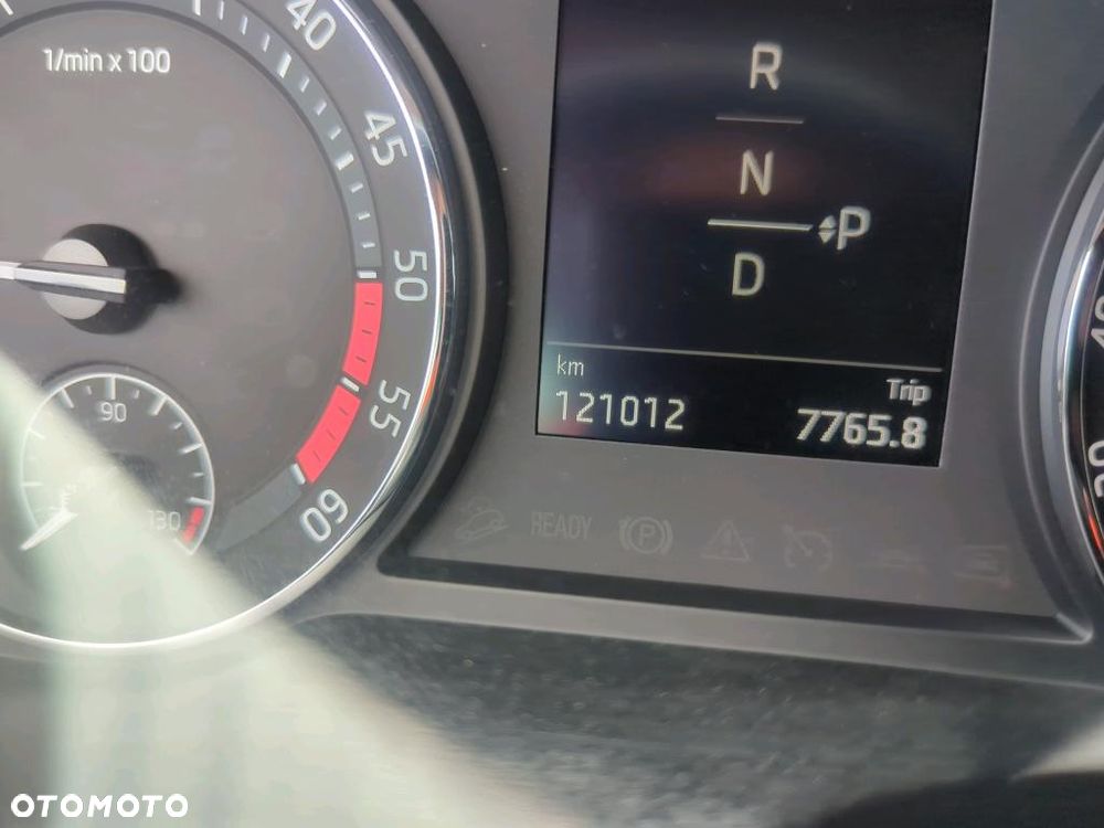 Skoda Octavia 2.0 TDI Ambition DSG - 14