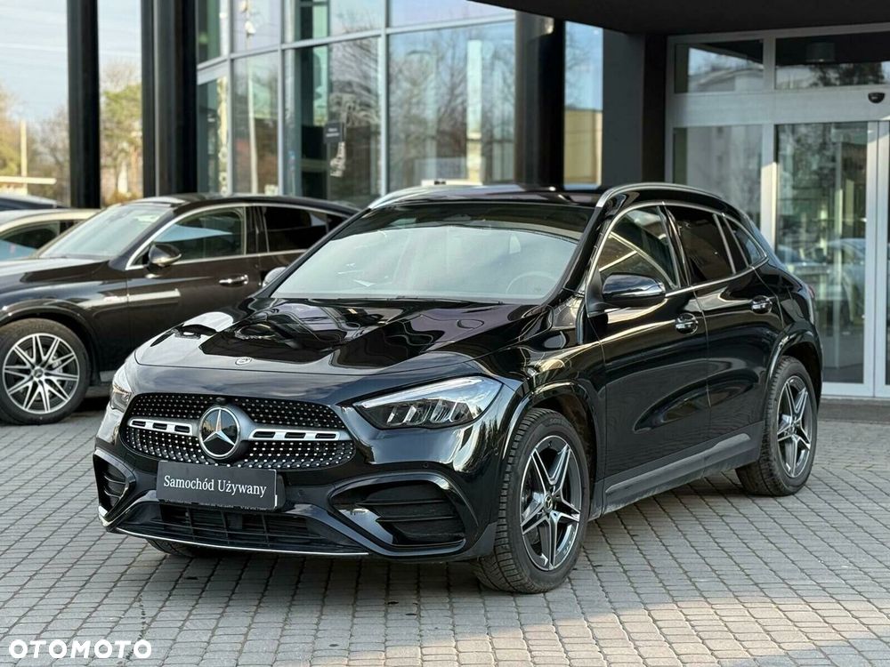Mercedes-Benz GLA - 3
