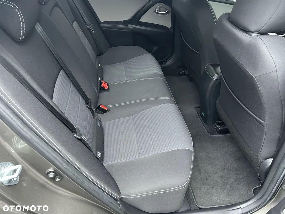 Toyota Avensis Touring Sports 1.8 Edition S+ - 30