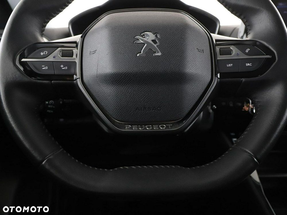 Peugeot 2008 PureTech 100 Allure - 22