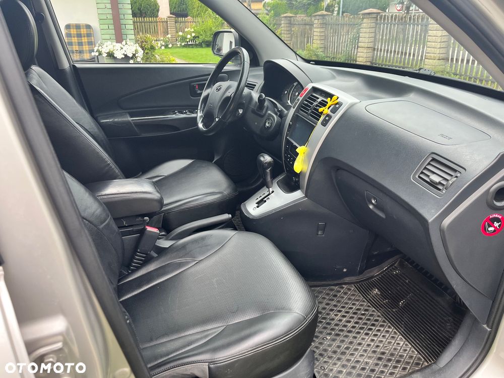 Hyundai Tucson 2.0 CRDi VGT 2WD Automatik GLS - 10