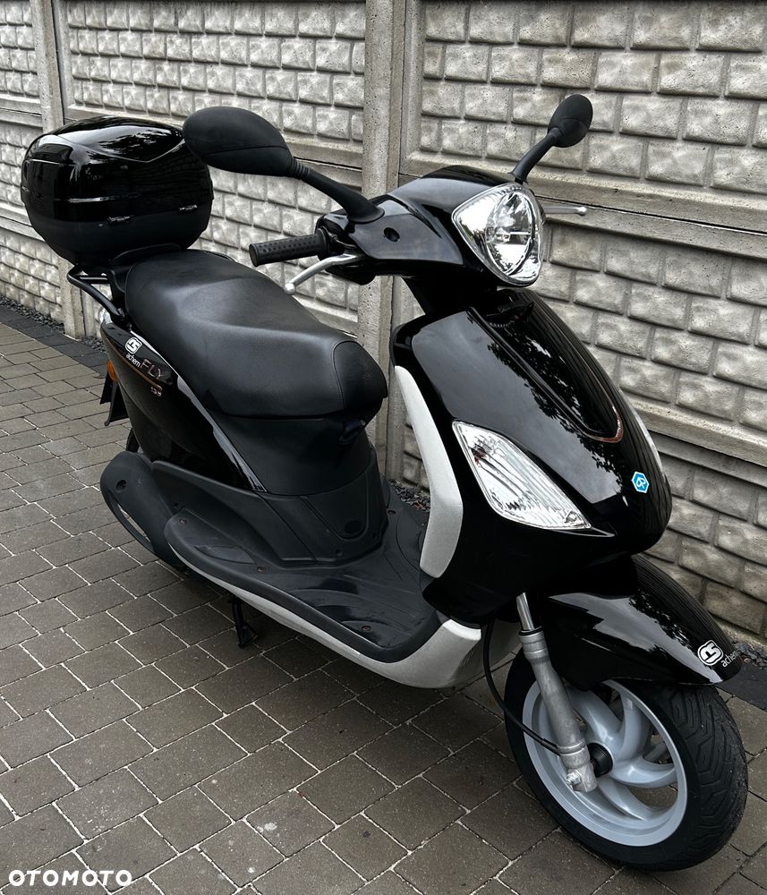 Piaggio FLY - 1