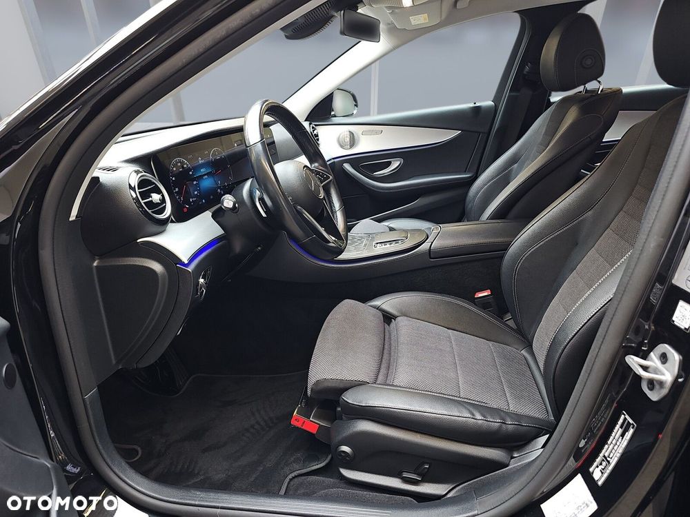 Mercedes-Benz Klasa E 220 d 4-Matic - 7