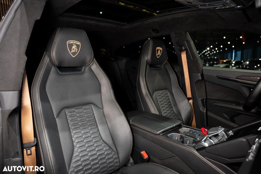 Lamborghini URUS - 41