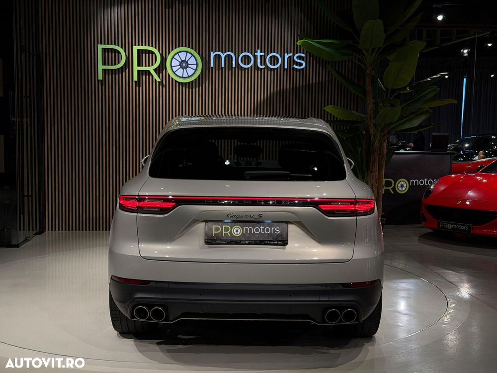 Porsche Cayenne S Tiptronic S - 12
