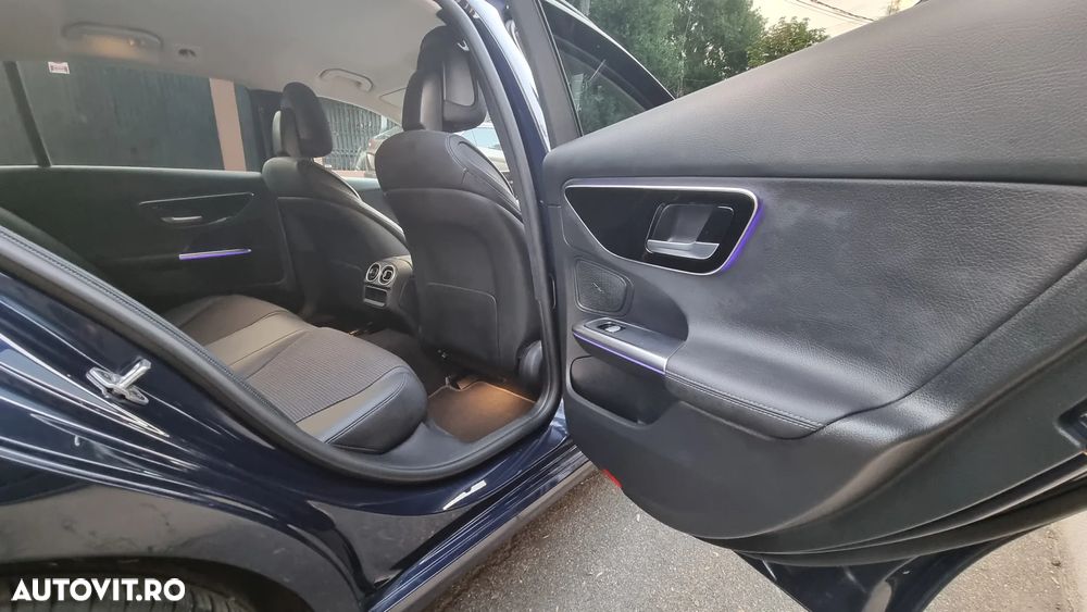Mercedes-Benz C - 24